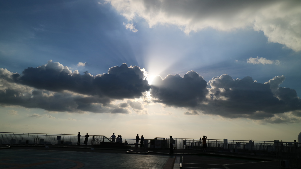 雲の衝突