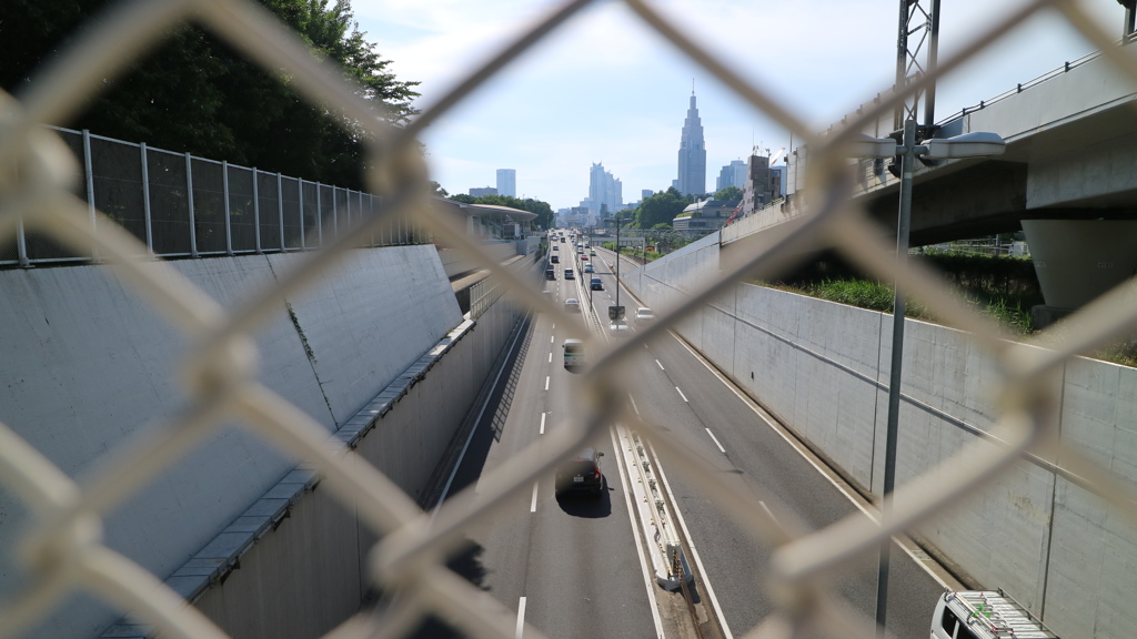 跨線橋と首都高速