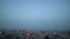 東京タワーと月