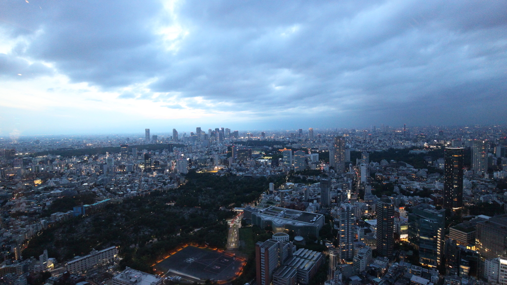 六本木ヒルズ52Fからの東京の街並み
