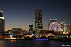 横浜港の夕景