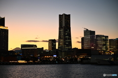 横浜港