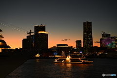 横浜港の夕景