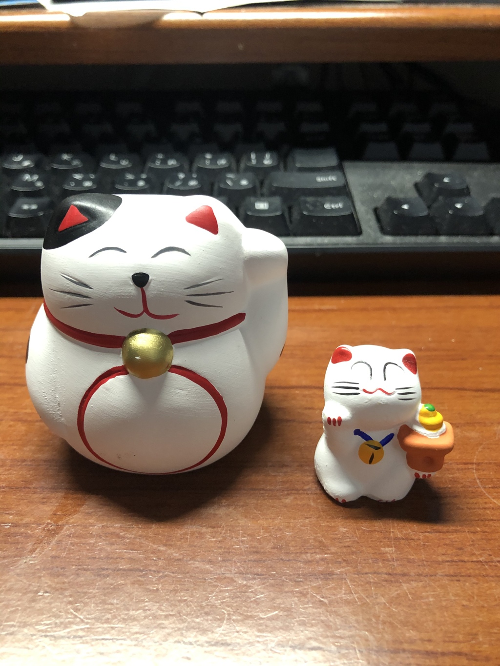 ２匹の招き猫