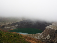 山形蔵王の御釜