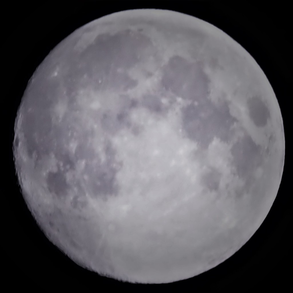 ほぼ満月その１