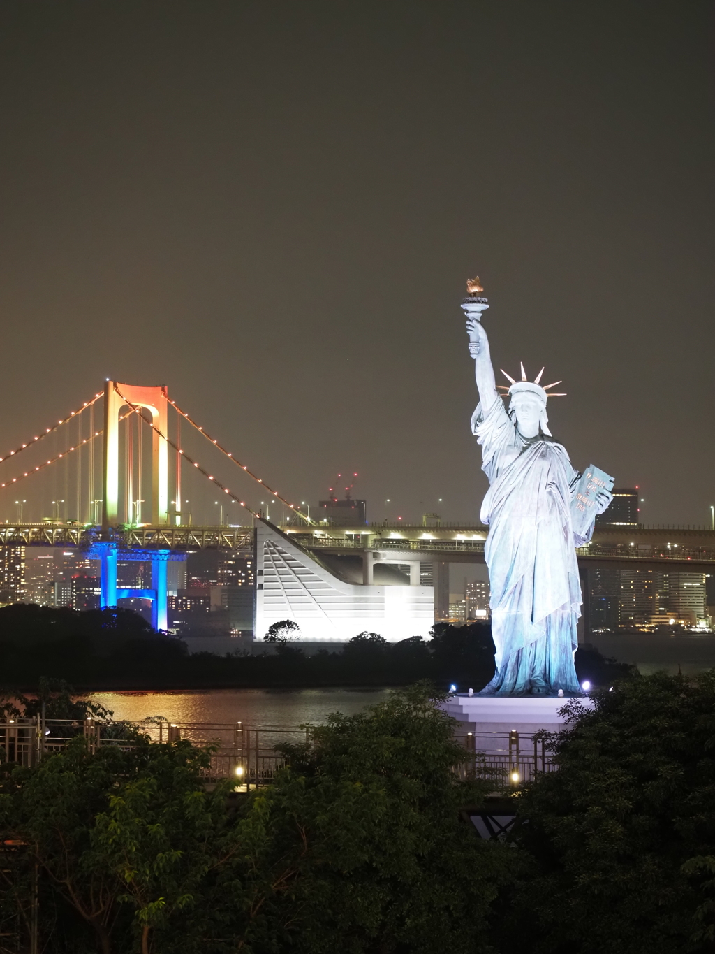 レインボーブリッジ