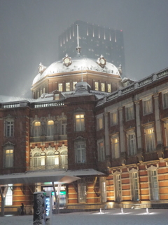 雪の日の東京駅２