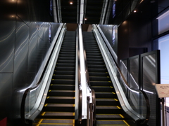 銀座のエスカレーター