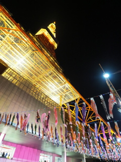 東京タワーのこいのぼり