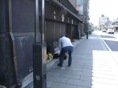 絵を描く人と絵を見る人