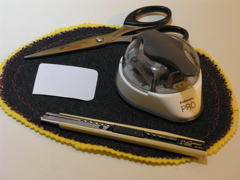 かどまるProで角をまるくした紙