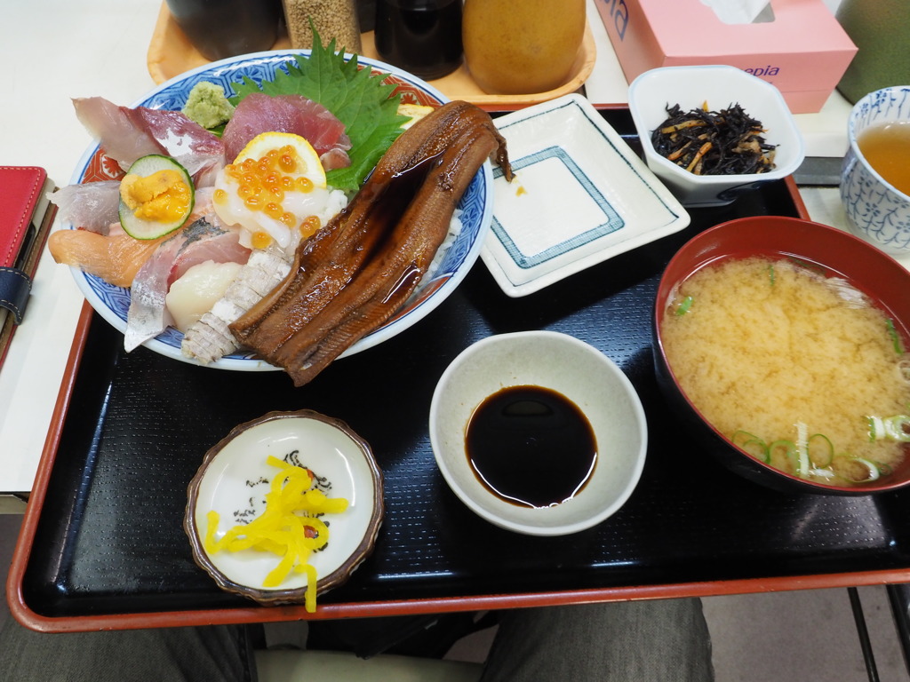 ふくふく丼