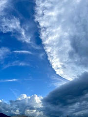 空は、高くて大きいですね
