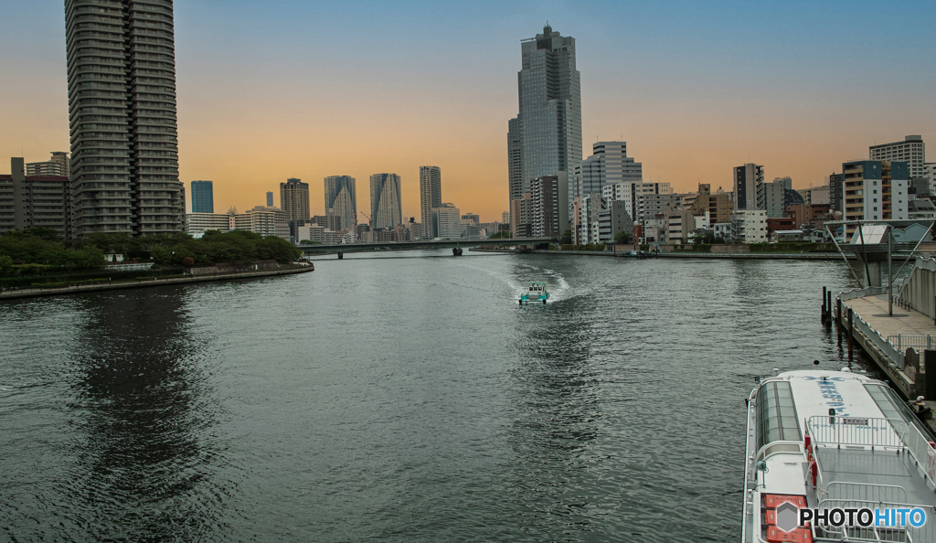 河