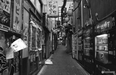 路地裏