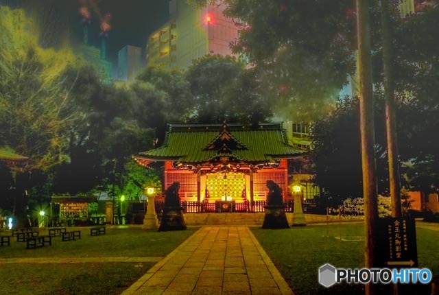 神社の明かり