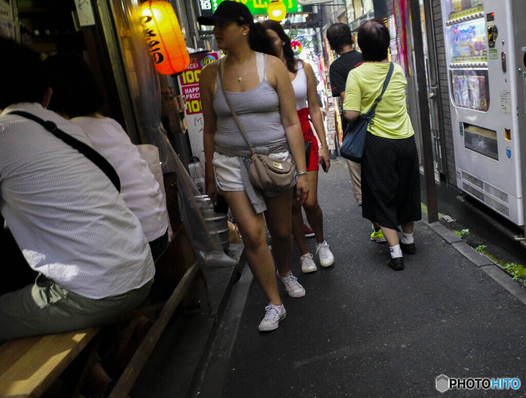 新宿路地裏