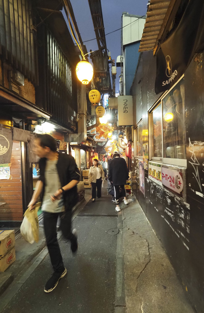 飲み屋街