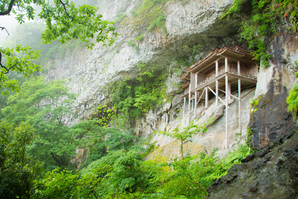 三徳山三佛寺投入堂