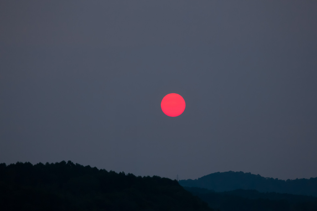 黄砂の太陽