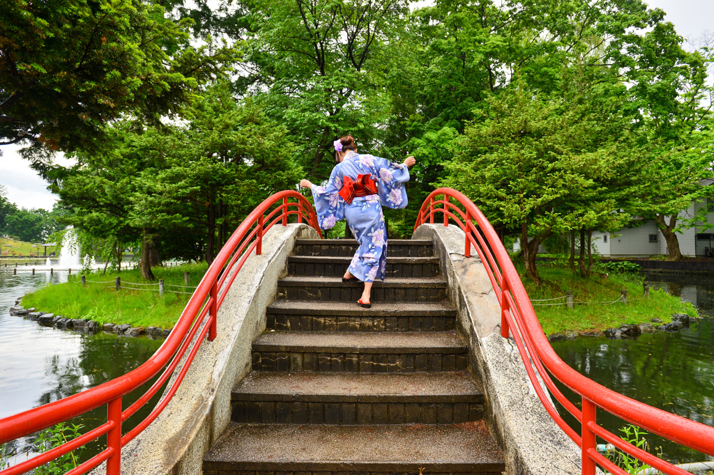 何度渡ったか この太鼓橋