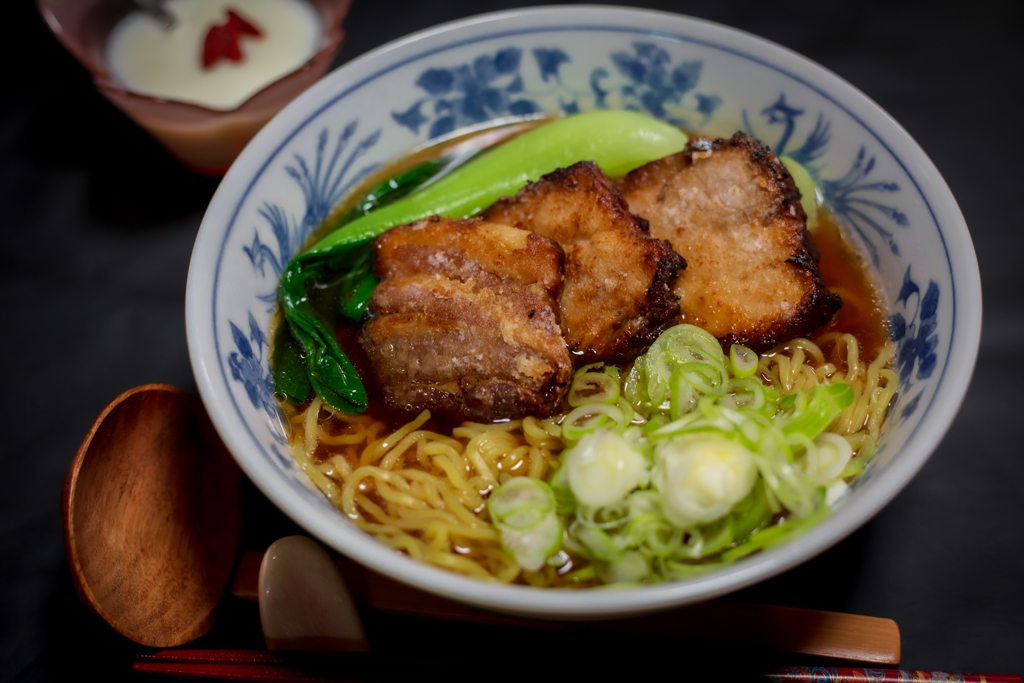 自家製ラードの豚バラチャーシューパーコー麺