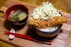 白身魚のタルタル丼