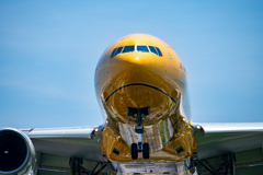 伊丹空港　JA743A（BOEING 777-200)