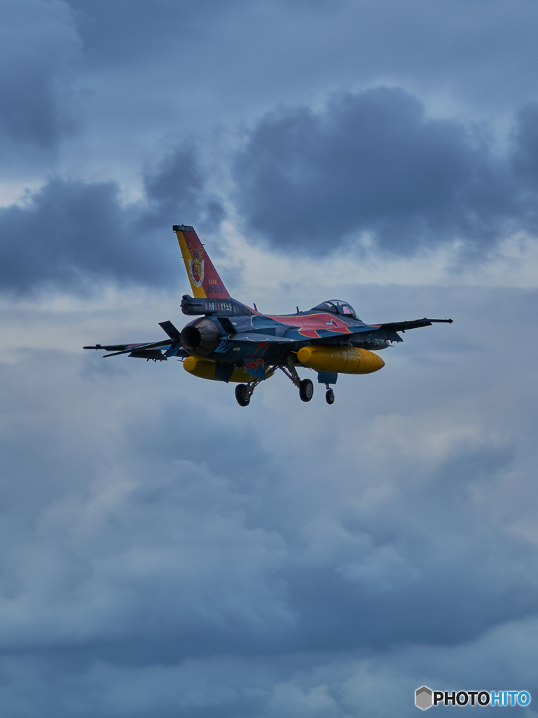 F-2A 創隊60周年記念塗装機 @横田基地