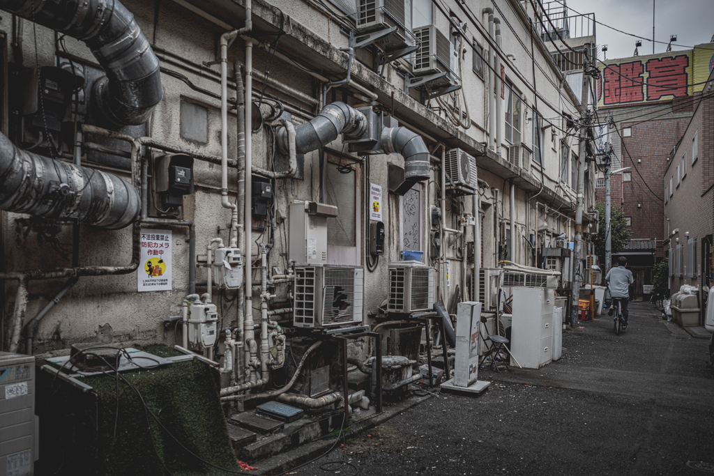 back alley