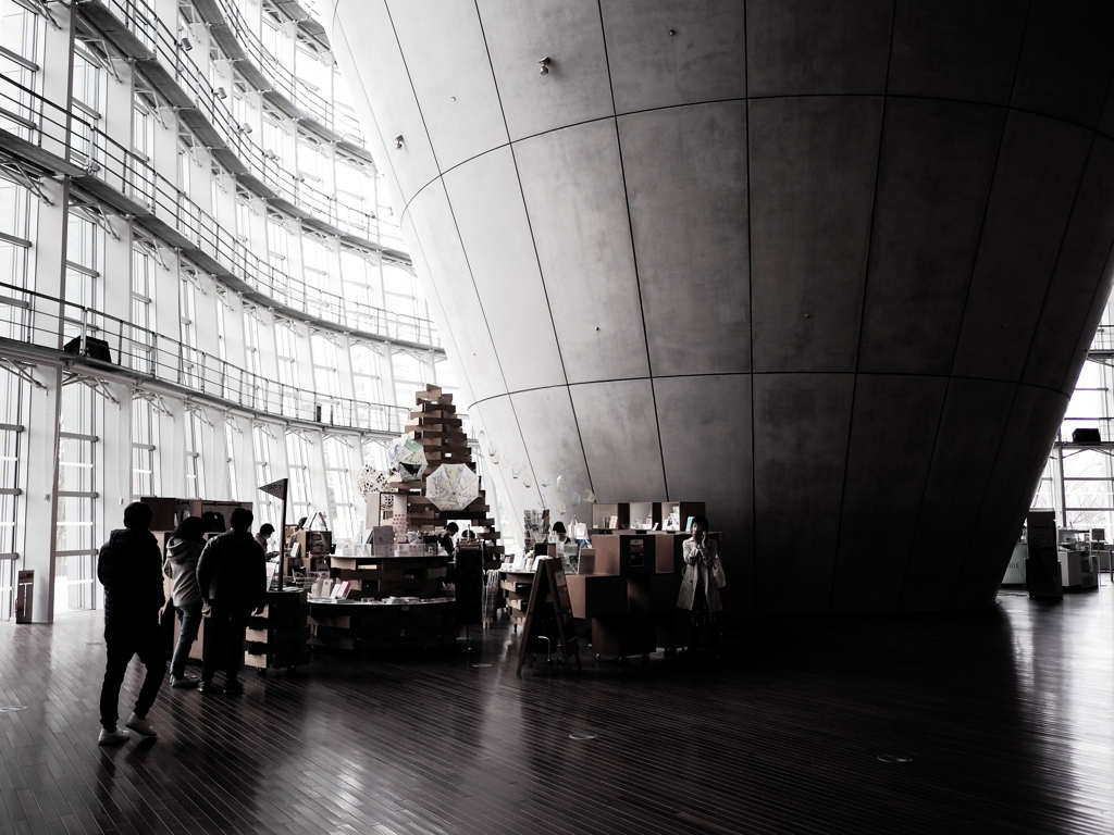 光と影 by MONØEYES （ID：8518848） 写真共有サイトPHOTOHITO