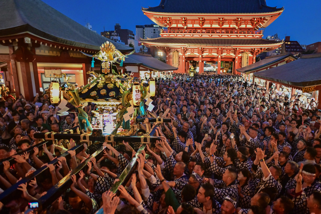 「三社祭」