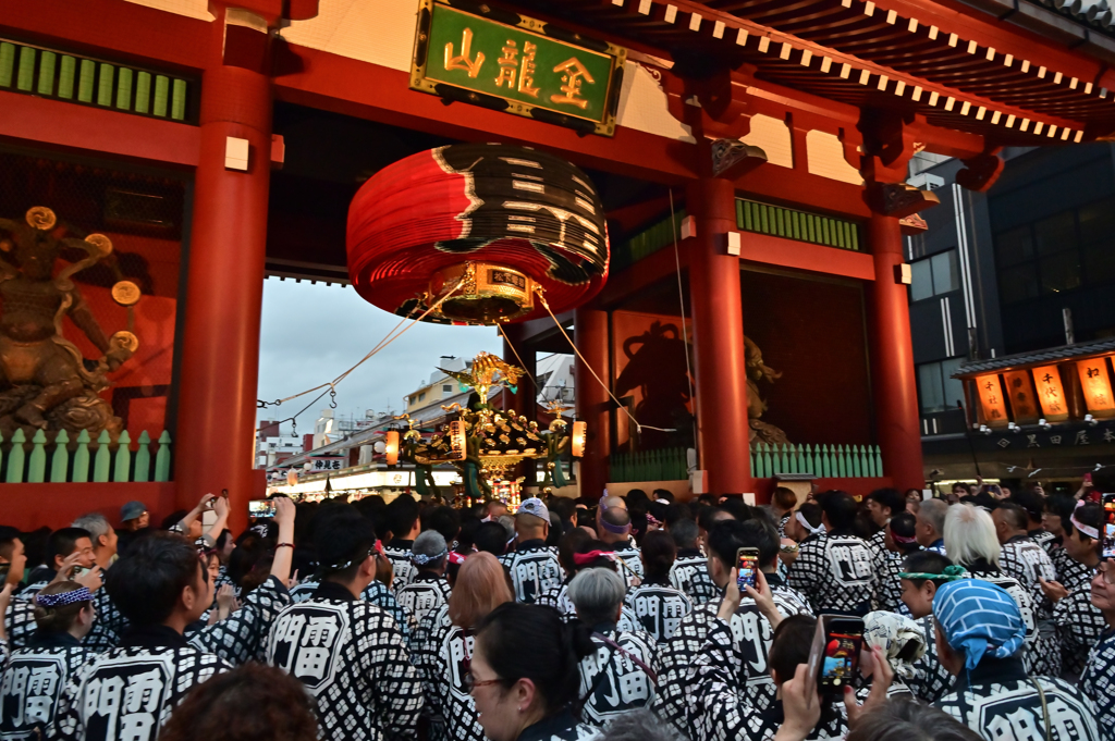 「三社祭」