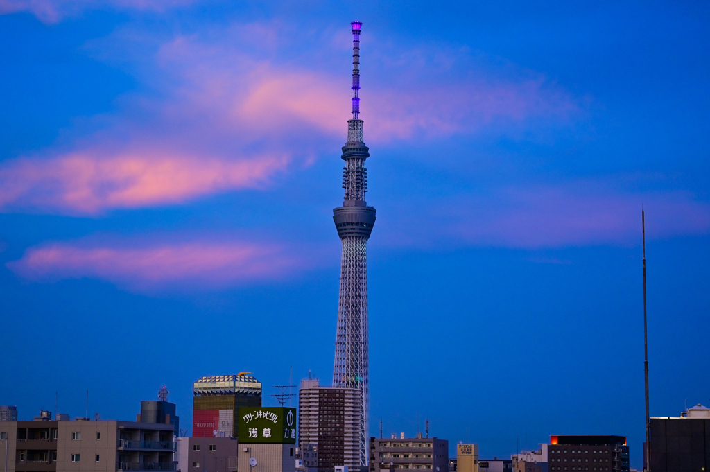 「日暮れ時の幻想」