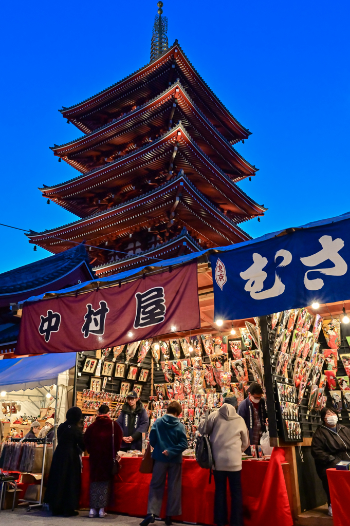 「羽子板市」-1