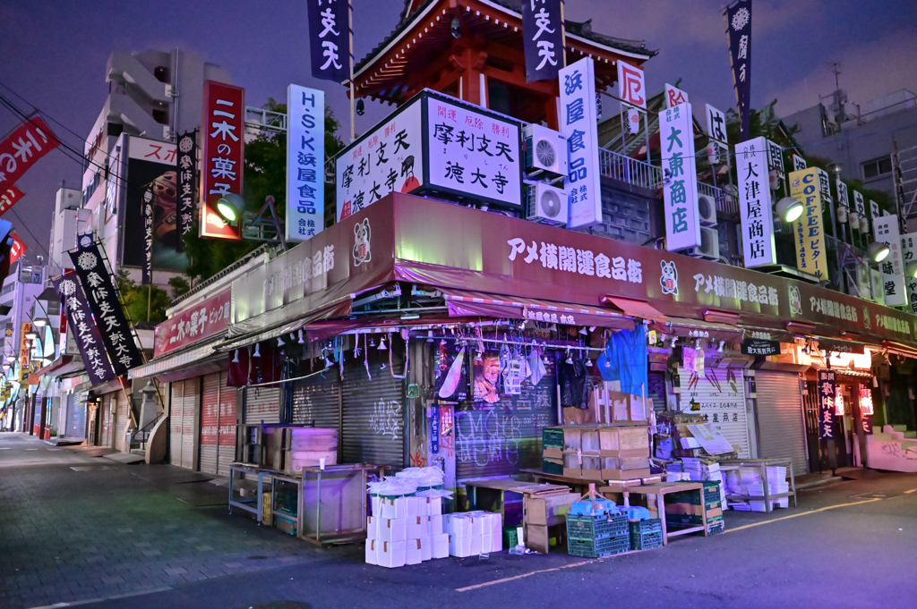 「夜明け前のアメ横」-7