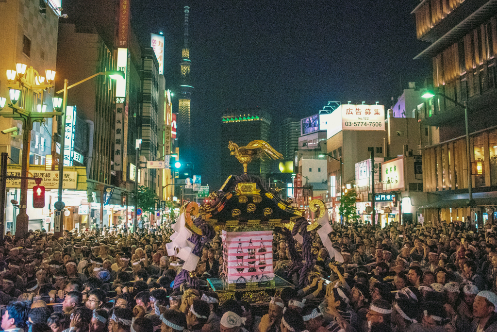 「本社一之宮神輿宮入～雷門前」（2016年5月15日浅草三社祭 -3