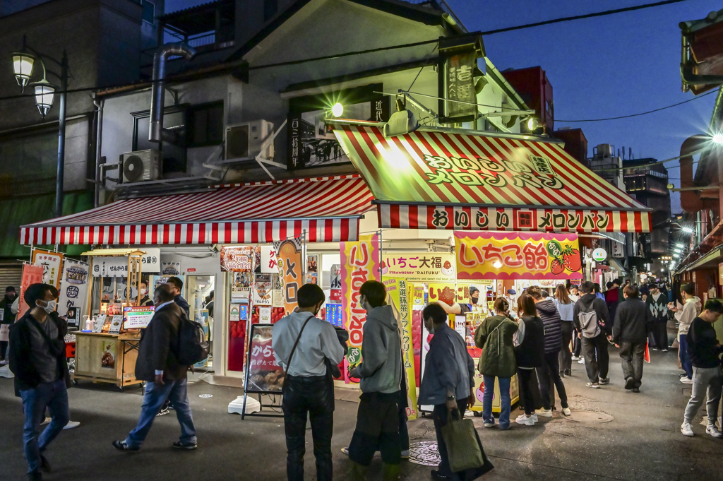 「休日の賑わい」-6