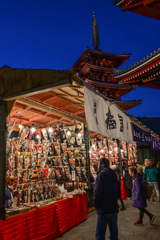 「羽子板市」-2