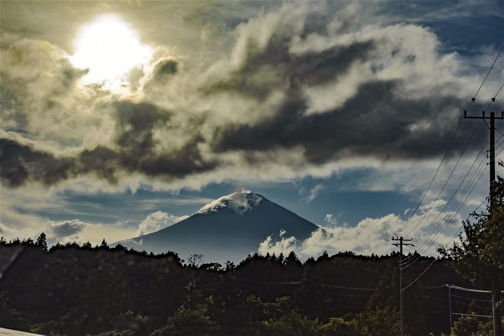 Bbreak in the clouds