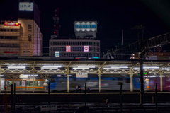 夜の沼津駅