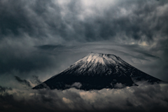 霊山