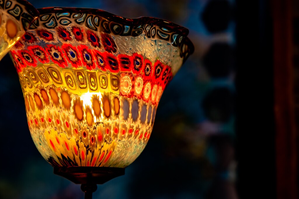 Tiffany lamp