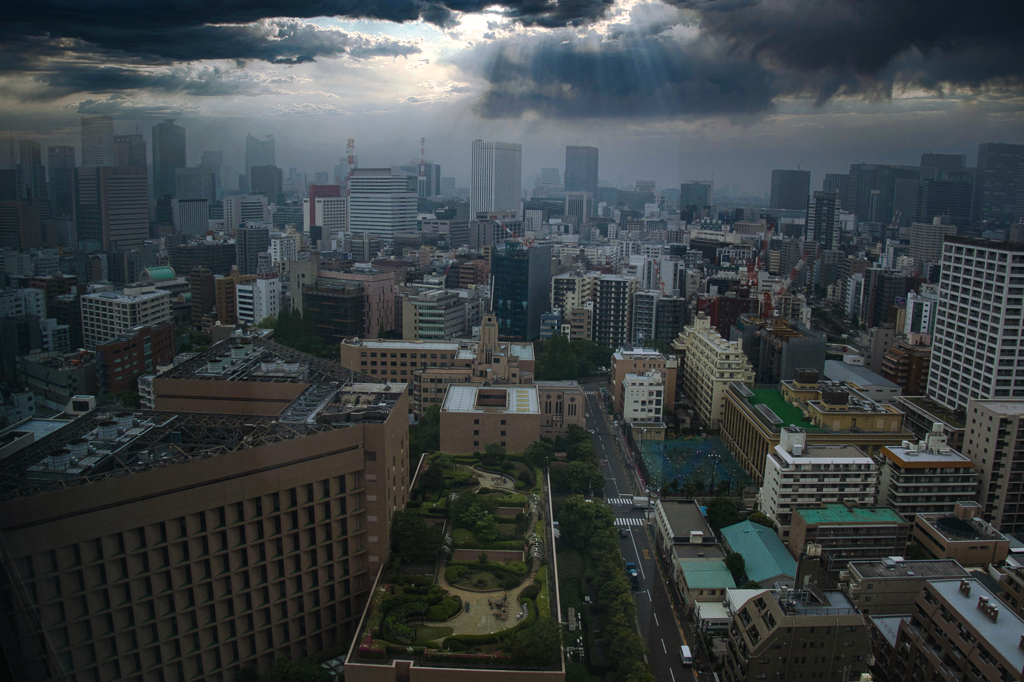 雨色の街