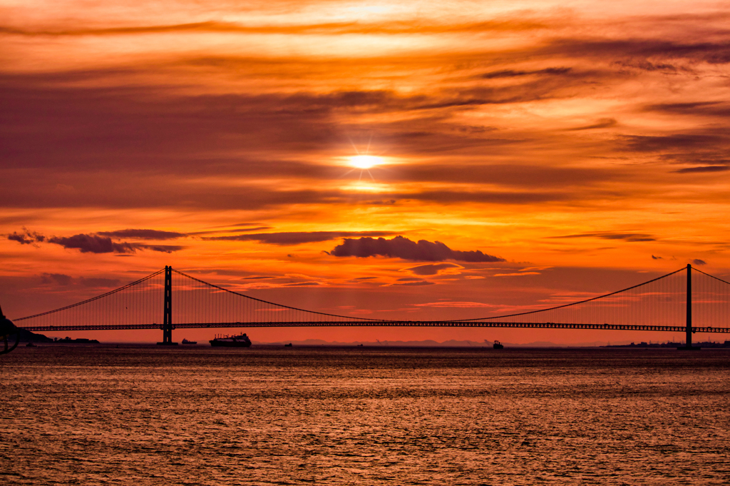 海峡の夕陽