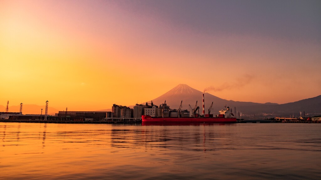 田子の浦ゆ