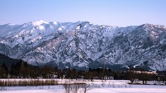 厳寒山河