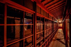 レトロ硝子の揺らめき