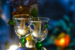 BRIGHT GLASS